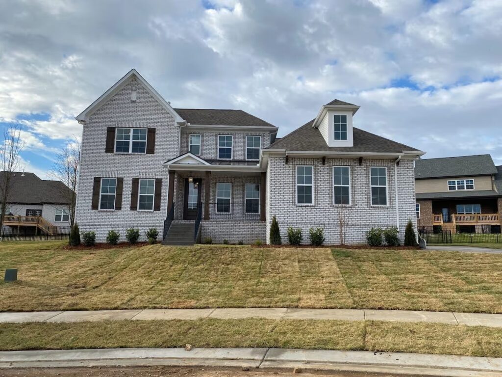 6010 Single Hung Windows on Newly Built Home